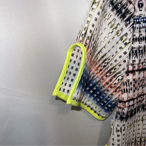 Romeo + Juliet Neon Multi Ombre Perforated Zip-Up Two Piece Crop Top Skirt Set - Picture 5 of 12